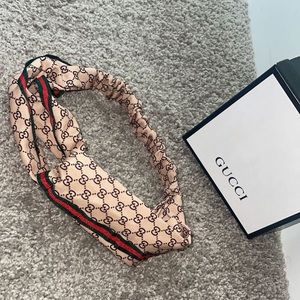 Gucci headband